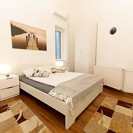 Danube Dwelling Aulich Utca 3 * ブダペスト