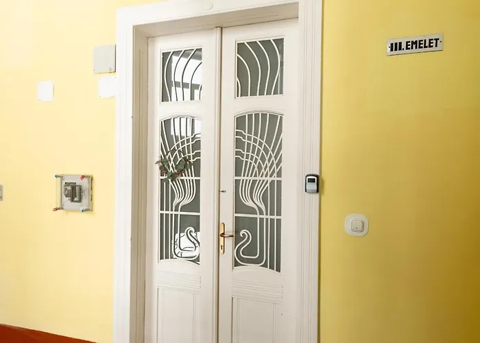 Danube Dwelling Aulich Utca 3 Apartment *